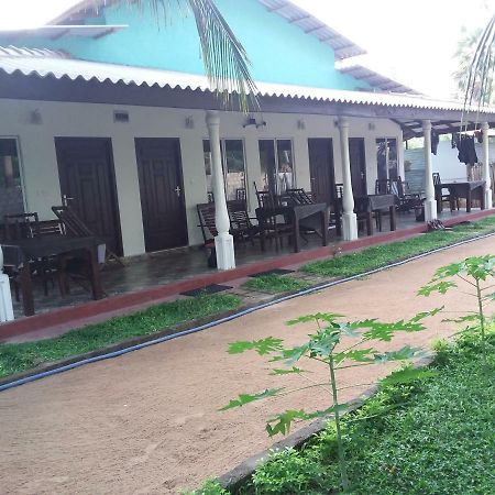 Theepan'S Home Nilaveli Exteriér fotografie
