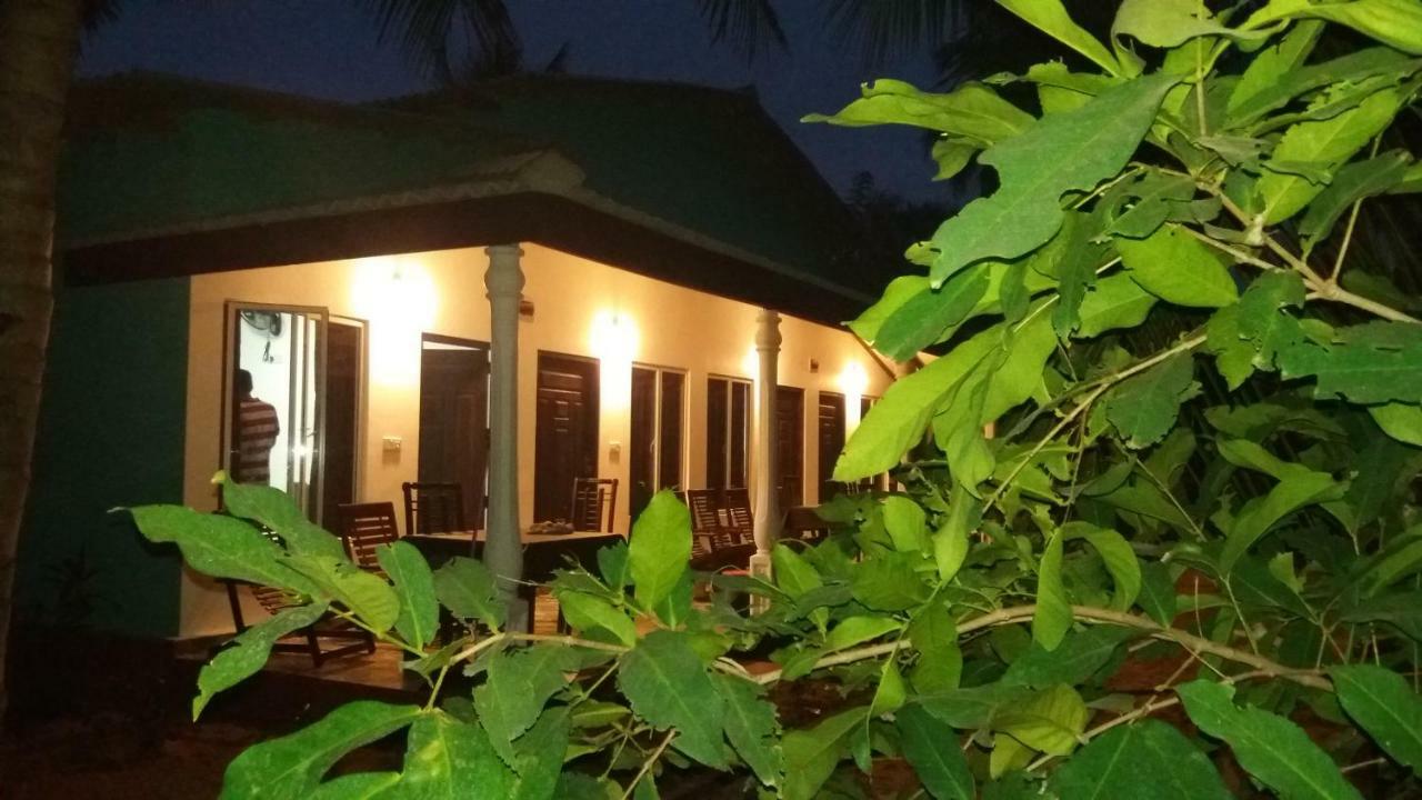 Theepan'S Home Nilaveli Exteriér fotografie