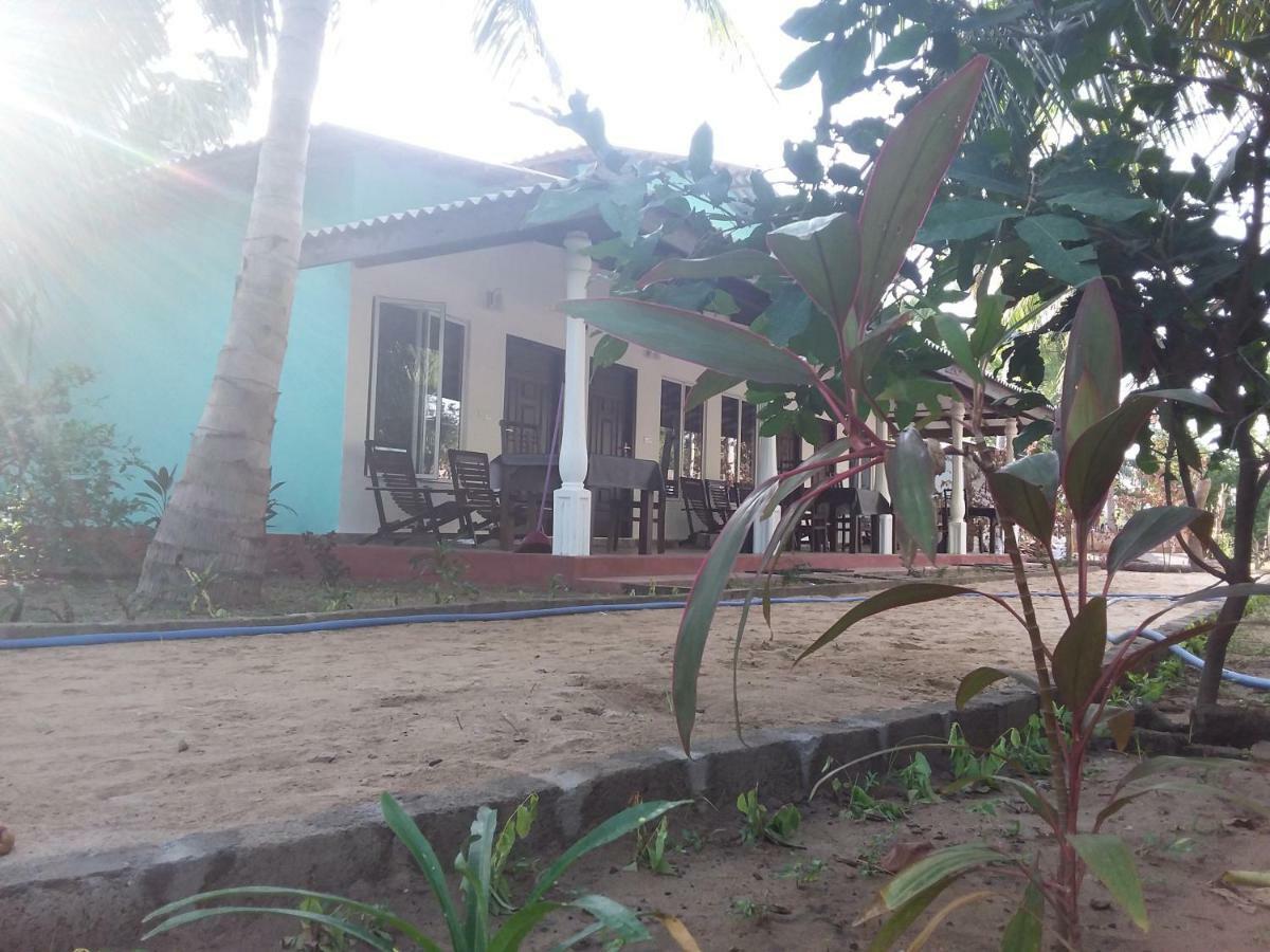 Theepan'S Home Nilaveli Exteriér fotografie