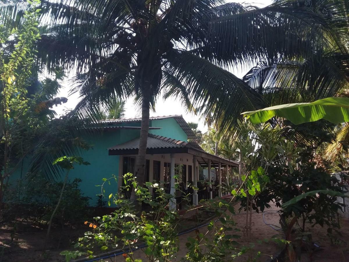 Theepan'S Home Nilaveli Exteriér fotografie